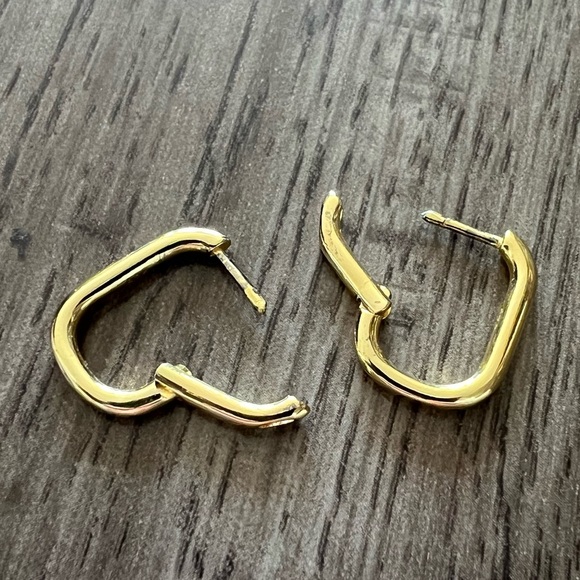 Gold Tone Rectangular Clicker Hoops - Picture 2 of 4